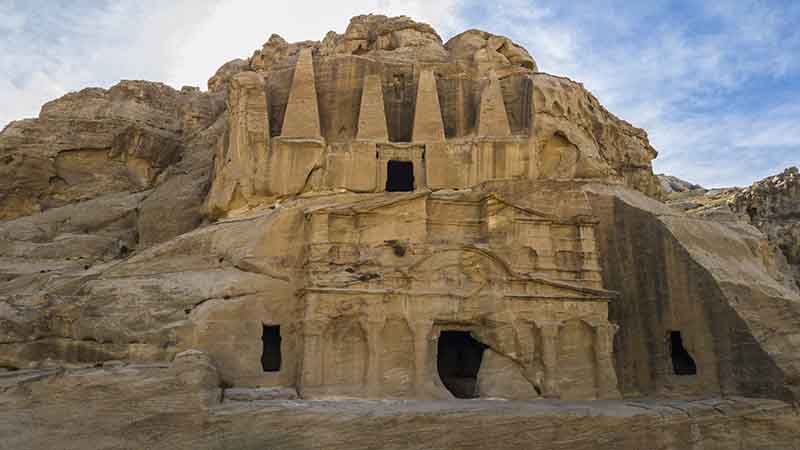 03 - Jordania - Petra - tumba de los Obeliscos y tumba del Triclinio
